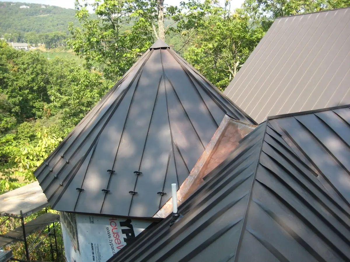 Professional Roof Tarp Installation by Craftsman Roofing in Austin Village